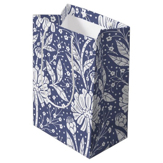 Navy Blue Floral William Morris Style Medium Cadeauzakje (Achterkant Gekanteld)