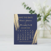 Navy Blue Gold Brushstrokes Kalender Sla de datum Aankondigingskaart (Staand voorkant)
