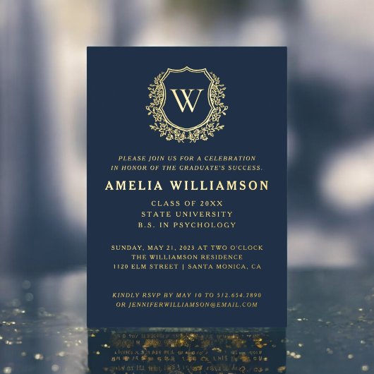 Navy Blue Gold Crest Monogram Afstudeerfeest Folie Uitnodiging