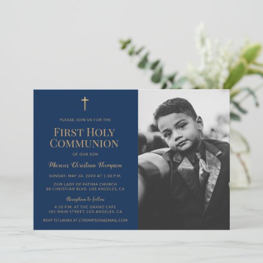 Navy Blue Gold Cross Boy eerste heilige gemeenscha Kaart (Staand voorkant)