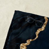 Navy Blue Gold Custom Jouw naam Letter Strandlaken (In situ)