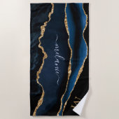 Navy Blue Gold Custom Jouw naam Letter Strandlaken (Voorkant)