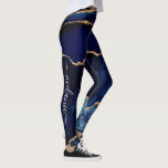 Navy Blue Gold Custom Letter en Naam Leggings<br><div class="desc">Leggings met Agaat Navy Blue Gold Edelsteen Marmer Monogram Naam Geode Glitter Sparkle Gepersonaliseerde Verjaardag - Jubileum of Trouwgeschenk / Leveranciers - Uw letter / naam toevoegen - Tekst of verwijderen - Maak uw speciale geschenk - Formaat wijzigen en verplaatsen of verwijderen en toevoegen van tekst / onderdelen met aanpassingstool....</div>