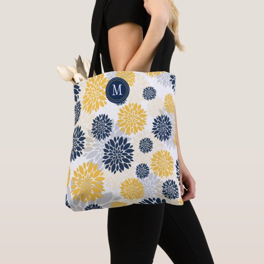 Navy Blue Gold Floral Monogram Tote Bag (Dichtbij)