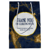 Navy Blue & Gold Marble Modern Weddenschap Harteli Medium Cadeauzakje (Voorkant)