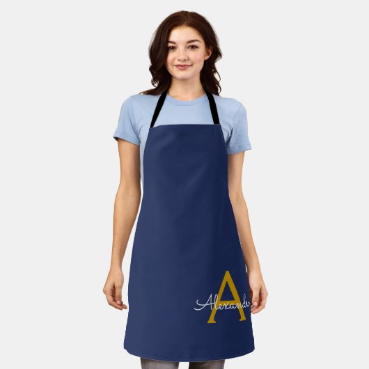 Navy Blue Gold Modern Script Girly Monogram Naam Schort (Gedragen)