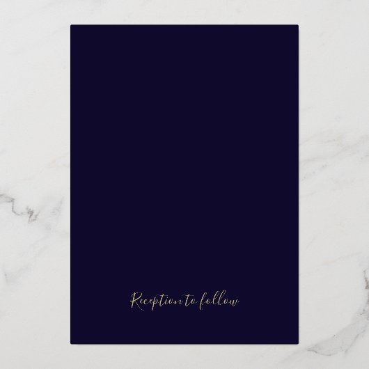 Navy Blue & Gold Peony Modern Floral Wedding Folie Uitnodiging (Achterkant)
