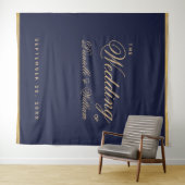 Navy Blue Gold Script Calligraphy Weddenschap Back Wandkleed (In Situ (horizontaal))