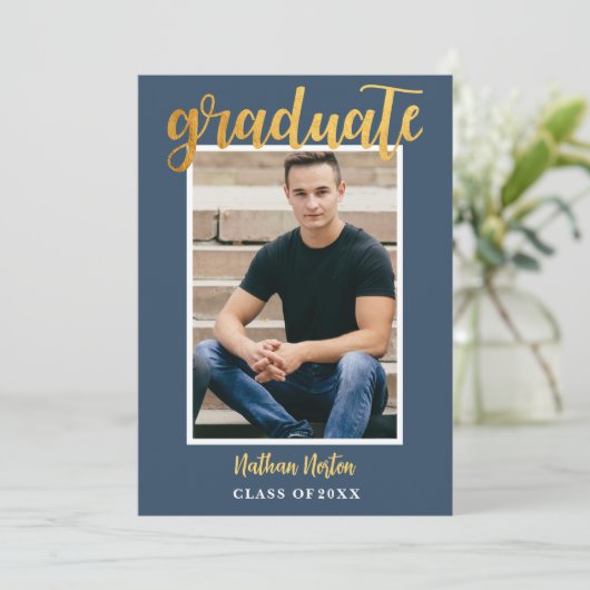 Navy Blue Gold Script Photo Graduparty Kaart (Staand voorkant)