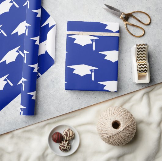 Navy Blue Graduation Caps Pattern - Afstuderen Cadeaupapier (Crafts)