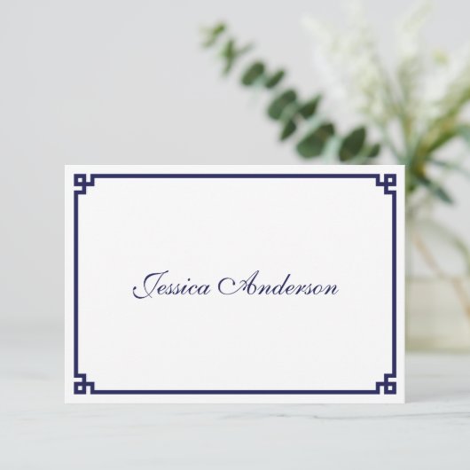 Navy Blue Greek Key Border bruiloft Place Card (Staand voorkant)