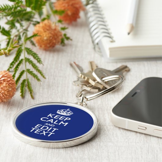 Navy Blue houdt kalm en heeft Jouw tekst Sleutelhanger (Zijkant)