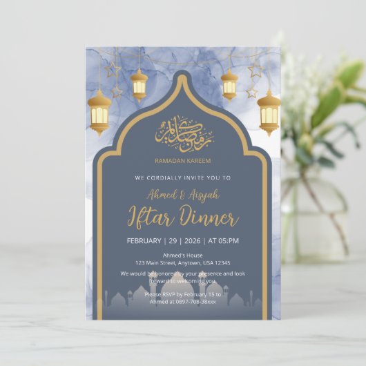 Navy Blue Ink & Gold Frame Iftar Invitation Kaart (Staand voorkant)