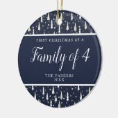 Navy Blue Kerstmis als familie van vier personen Keramisch Ornament (Links)