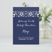 Navy Blue Lace Monogram Wedding RSVP (Staand voorkant)