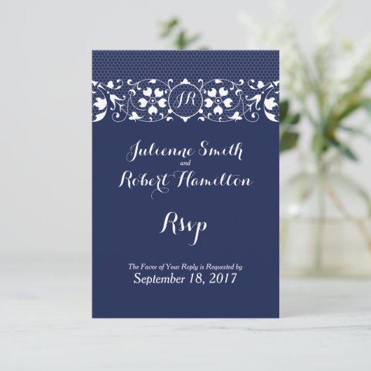 Navy Blue Lace Monogram Wedding RSVP (Staand voorkant)