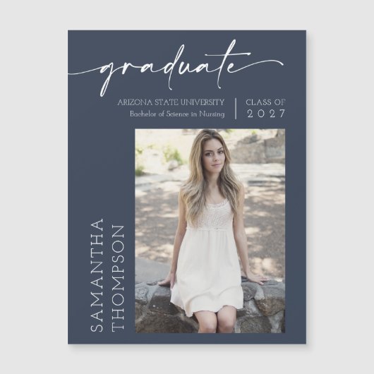 Navy Blue Minimalist Script Photo Afstuderen Magne (Voorkant)