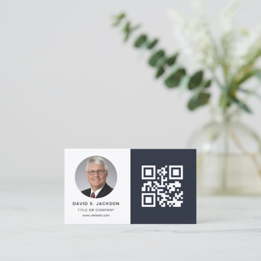 Navy Blue Minimalistische Foto QR Code Sociale Med Visitekaartje (Staand voorkant)