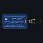 Navy Blue Modern Lines | BAGAGELABEL<br><div class="desc">Reis in stijl met een op maat gemaakt design bagagelabel! Met moderne en stijlvolle labels kunt u uw koffers gemakkelijk aankleden en uw bagage snel identificeren in de bagageafhandeling. Pas dit object aan door uw monogram-Initiaal en contactgegevens toe te voegen. Pas de achtergrondkleur eenvoudig aan naar een tint naar keuze!...</div>