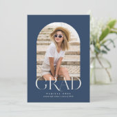 Navy Blue Modern Minimalist Arch Afstuderen Kaart (Staand voorkant)