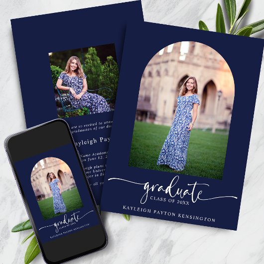 Navy Blue Modern Script Afstuderen Arch Foto Aankondiging