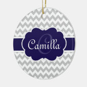 Navy Blue Monogram Gray Chevron Pattern Keramisch Ornament (Links)
