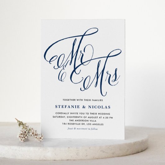 Navy Blue Mrs. & Mrs. Rustic Script QR Code Weddin Kaart