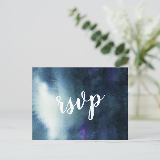 Navy Blue Ombre Zilveren Glitter Bruiloft RSVP Uitnodiging Briefkaart (Staand voorkant)