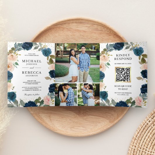 Navy Blue Peach Floral in één QR code Weddenschap Drieluik Uitnodiging