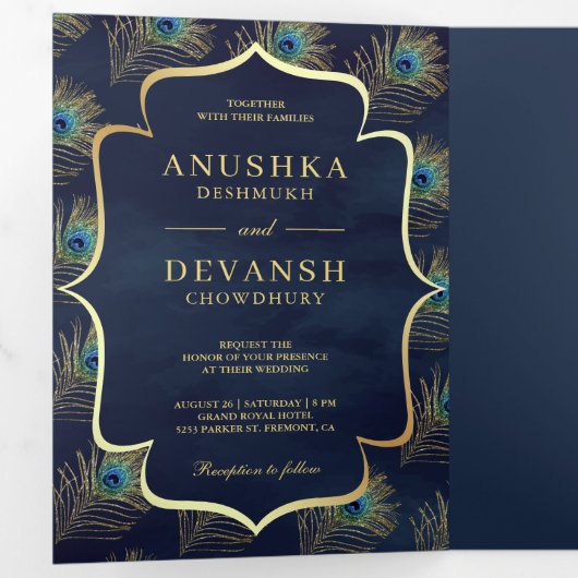 Navy Blue Peacock Feathers QR Code Bruiloft Drieluik Uitnodiging (Binnenzijde eerst)