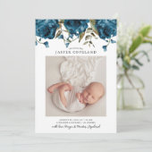 Navy Blue Peony Baby Foto Geboorte Aankondiging (Staand voorkant)