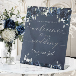 Navy Blue Peony Silver Calligraphy Welcome Wedding Reclamebord Met Voetstuk