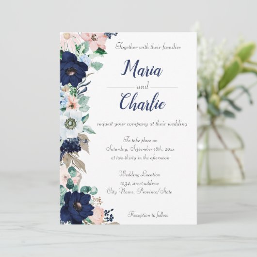 Navy Blue & Pink Floral Wedding Invitation Kaart (Staand voorkant)