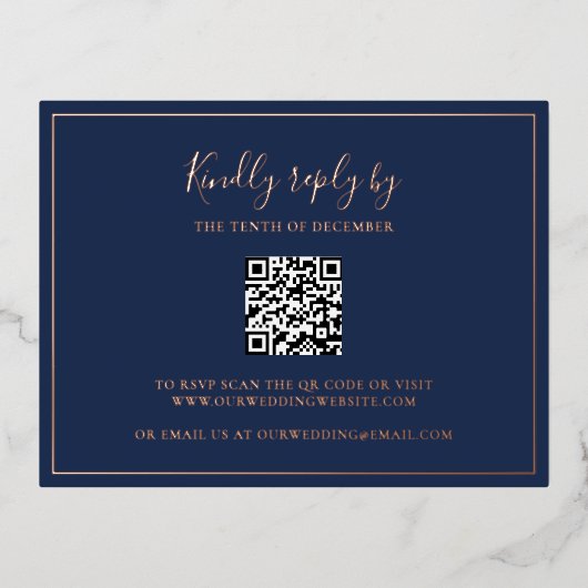Navy Blue QR Code Wedding Folie RSVP Kaart (Voorkant)