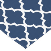 Navy Blue Quatrefoil Tegels Patroon Korte Tafelloper (Hoek)