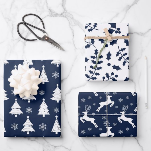 Navy Blue Reindeer, kerstboom en Holly Pattern Inpakpapier Vel (Voorkant)