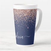 Navy Blue Roos Gold Blush Pink Glitter Monogram Latte Mok (Rechterhoek)