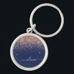 Navy Blue Roos Gold Blush Pink Glitter Monogram Sleutelhanger<br><div class="desc">Roos Gold - Blush roze en Navy Blue Glitter Script Monogram Name Keychains (Sleutelhanger). Dit maakt de perfecte liefhebbende 16 verjaardag,  bruiloft,  vrijgezellenfeest,  verjaardagsdag,  baby shower of vrijgezellenfeest voor iemand die van luxe glam en stijl houdt.</div>