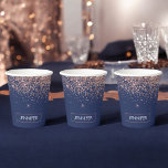 Navy Blue Roos Gold Glitter Monogram Papieren Bekers<br><div class="desc">Navy Blue en Roos Gold - Blush Pink Faux Glitter and Sparkle Elegant Monogram Birthday,  Wedding,  Vrijgezellenfeest of Bachelorette Party Cup. Deze Voetbal kan worden aangepast om uw voornaam op te nemen. Neem contact op met de ontwerper voor aangepaste overeenkomende objecten.</div>