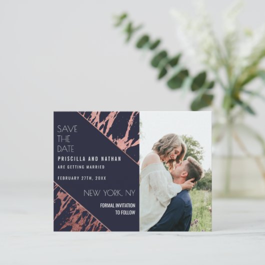 Navy Blue Roos Gold Marble Diagonaal Save the Date Briefkaart (Staand voorkant)
