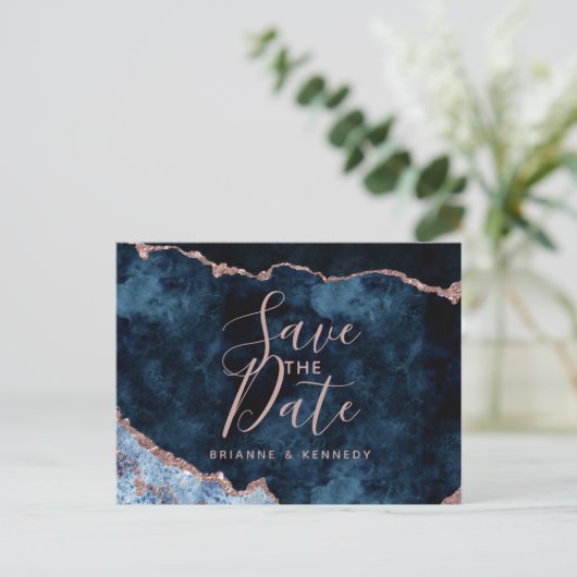 Navy Blue Rose Gold Agate Marble Save the Date Aankondigingskaart (Staand voorkant)