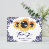 Navy Blue Rustic Chic Lace Sunflower Wedding Bedankkaart (Staand voorkant)
