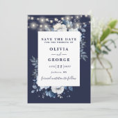 Navy Blue Rustic String Lights Bloemenfoto Save The Date (Staand voorkant)