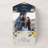 Navy Blue Rustic Sunflower Wedding All In One Uitnodiging (Buitenkant)