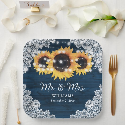Navy Blue Rustic Wood Lace Sunflower Weddenschap Papieren Bordje (Huwelijk)
