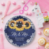 Navy Blue Rustic Wood Lace Sunflower Weddenschap Papieren Bordje (Feest)