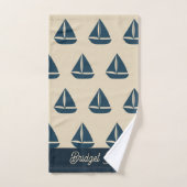 navy blue sailboat & Monogram Beige Coastal home Bad Handdoek (Handdoek)