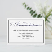 Navy Blue Script Wedding Accommodatie Kaart (Staand voorkant)