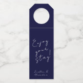 Navy Blue Script Welcome Message Bottle Hanger Lab (Voorkant)