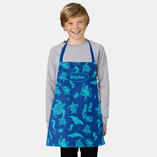 Navy Blue Sealife Pattern Kinder Schort (Gedragen)